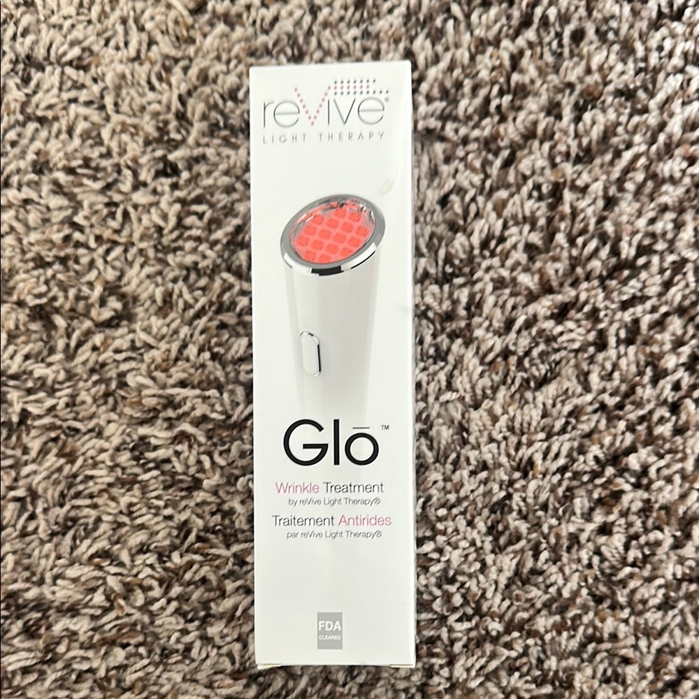 Glo Wrinkle Treatment Device - White